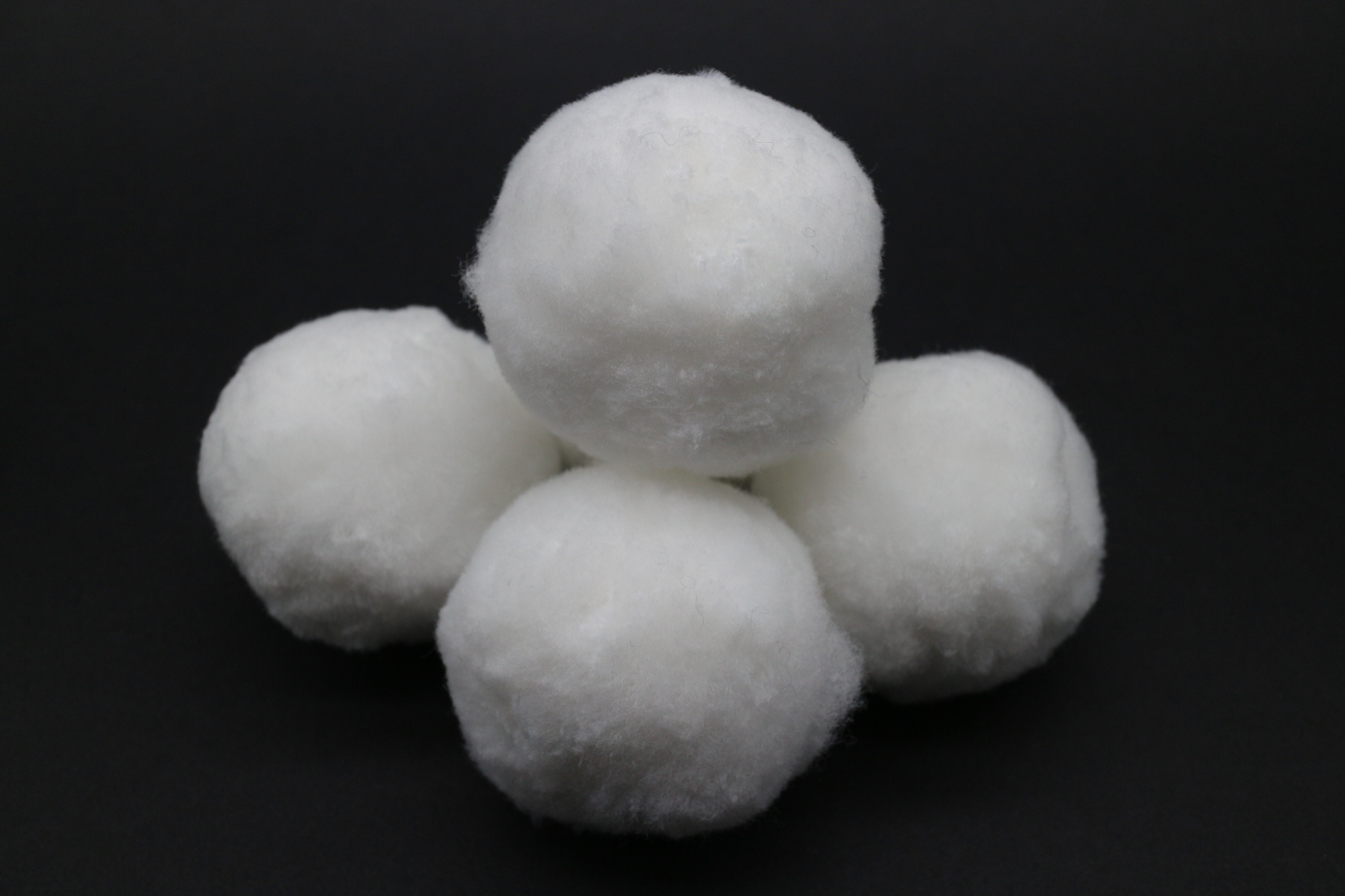 Fiber ball filter material